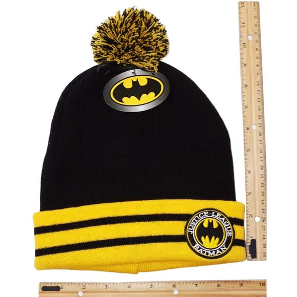 Vintage Batman Justice League DC Comics Beanie Pom Cap - Knit Toque Hat 2017 - Picture 2 of 8